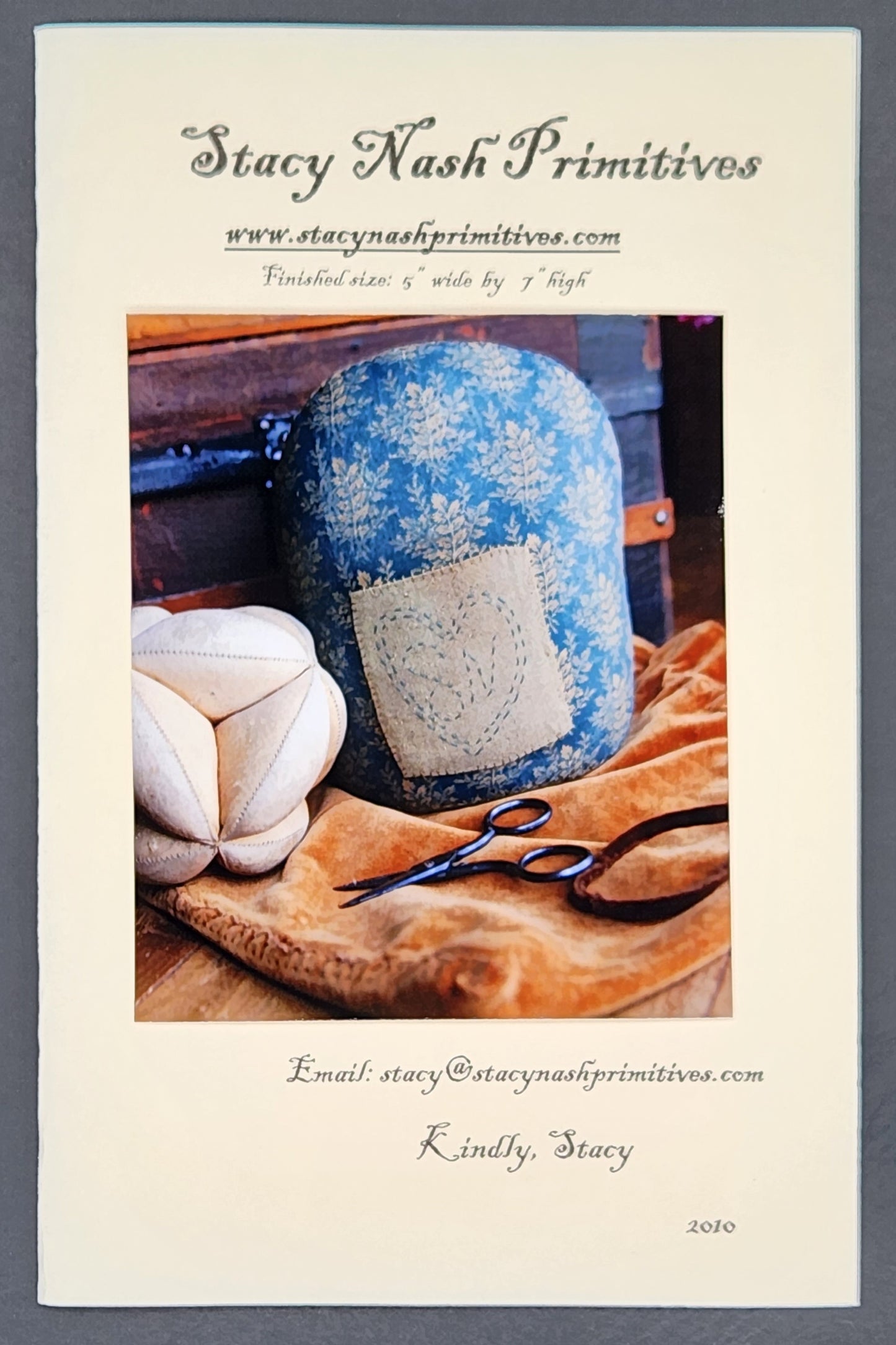 Spring Hare Standing Pinkeep